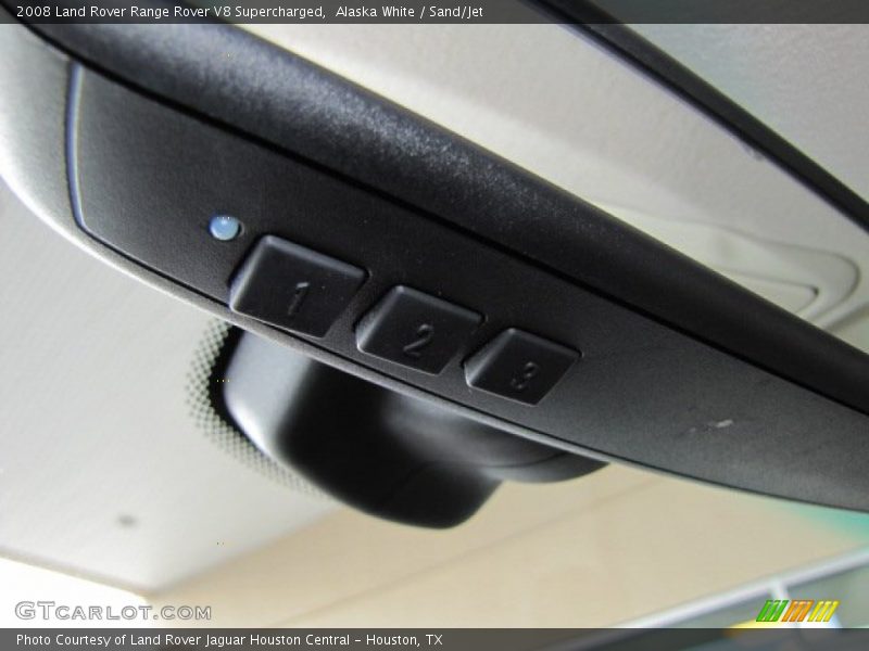 Alaska White / Sand/Jet 2008 Land Rover Range Rover V8 Supercharged