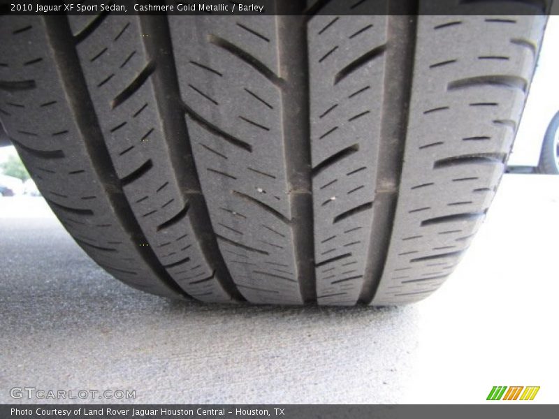 Cashmere Gold Metallic / Barley 2010 Jaguar XF Sport Sedan