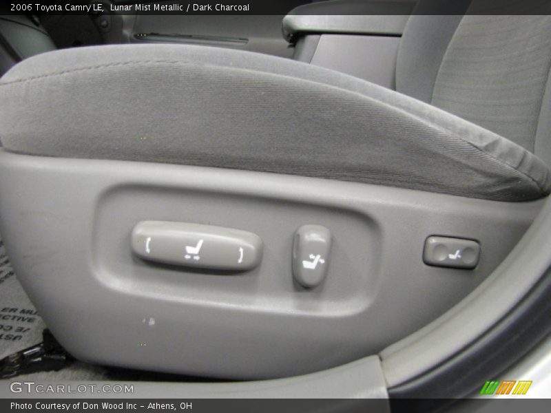 Lunar Mist Metallic / Dark Charcoal 2006 Toyota Camry LE