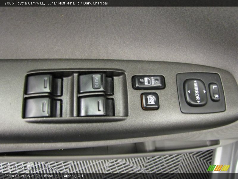 Lunar Mist Metallic / Dark Charcoal 2006 Toyota Camry LE