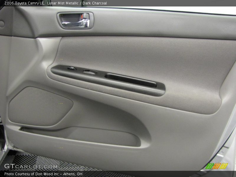 Lunar Mist Metallic / Dark Charcoal 2006 Toyota Camry LE