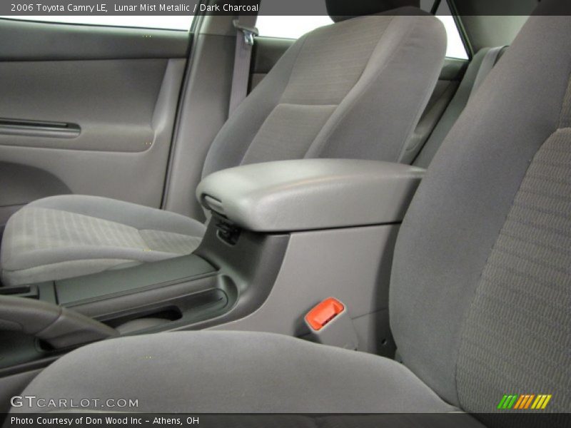 Lunar Mist Metallic / Dark Charcoal 2006 Toyota Camry LE