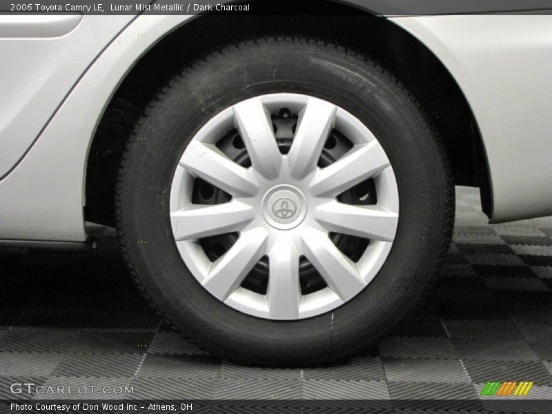Lunar Mist Metallic / Dark Charcoal 2006 Toyota Camry LE