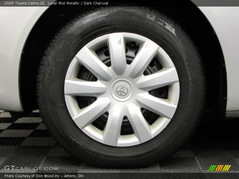 Lunar Mist Metallic / Dark Charcoal 2006 Toyota Camry LE
