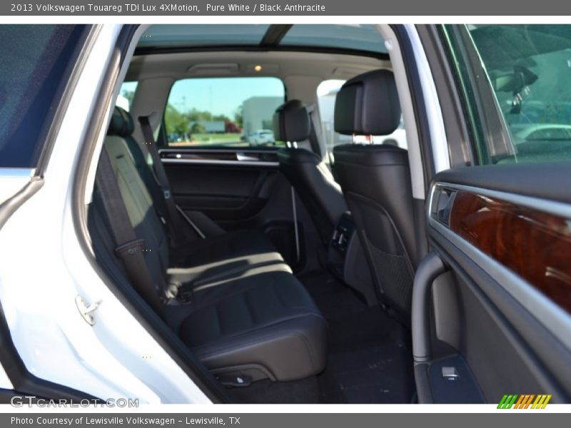 Pure White / Black Anthracite 2013 Volkswagen Touareg TDI Lux 4XMotion