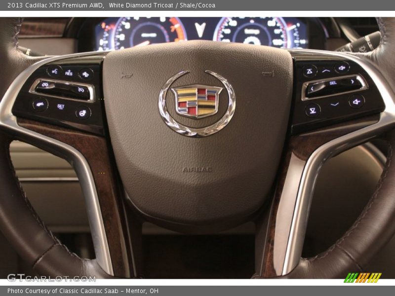 Controls of 2013 XTS Premium AWD