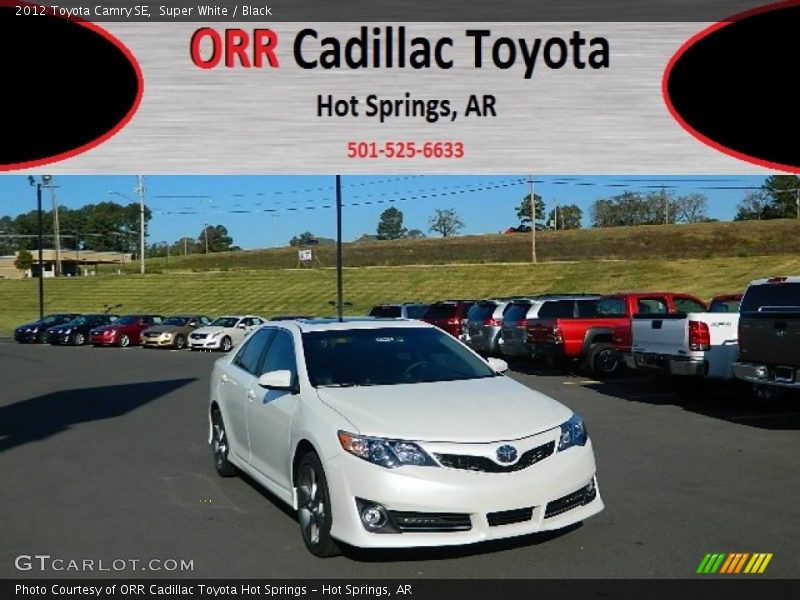 Super White / Black 2012 Toyota Camry SE