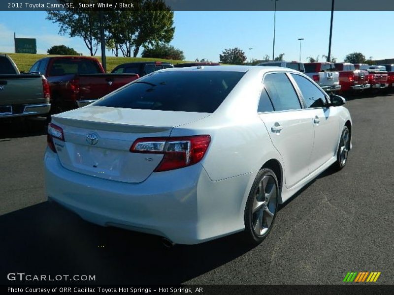 Super White / Black 2012 Toyota Camry SE