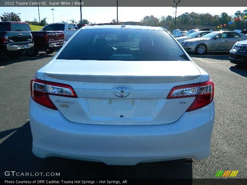 Super White / Black 2012 Toyota Camry SE