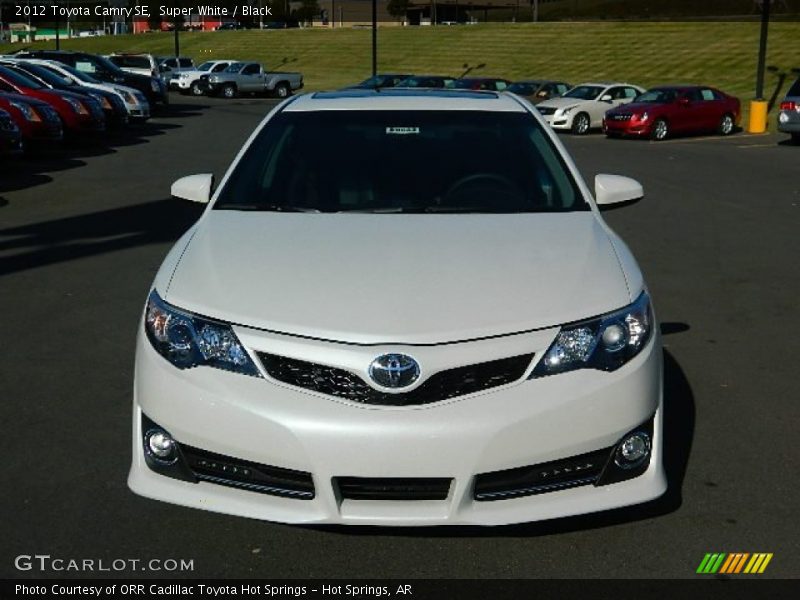Super White / Black 2012 Toyota Camry SE