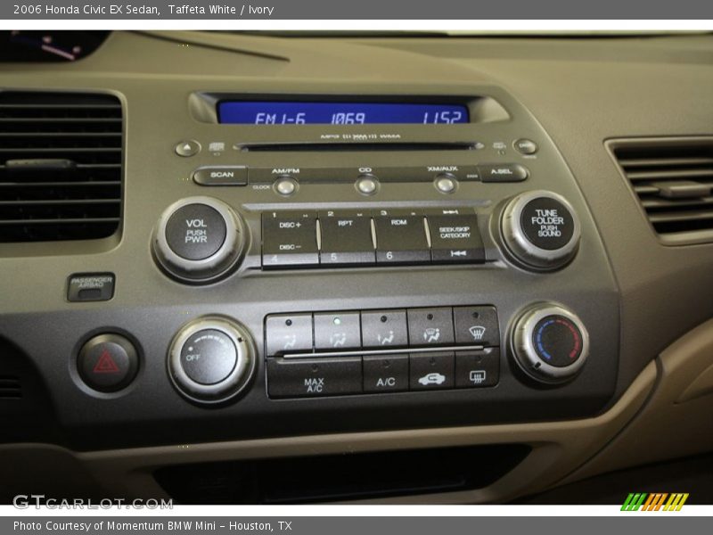 Controls of 2006 Civic EX Sedan