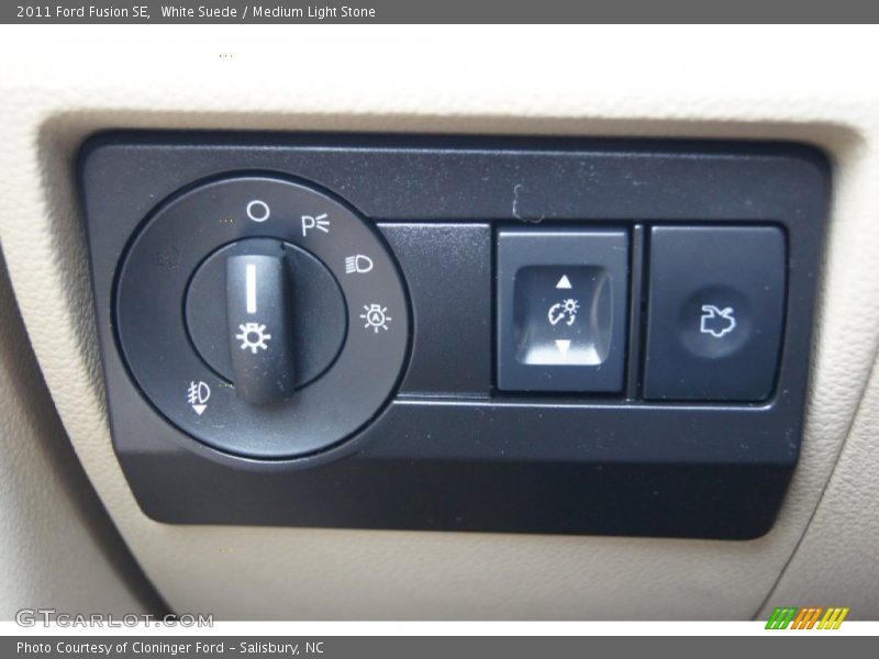 White Suede / Medium Light Stone 2011 Ford Fusion SE