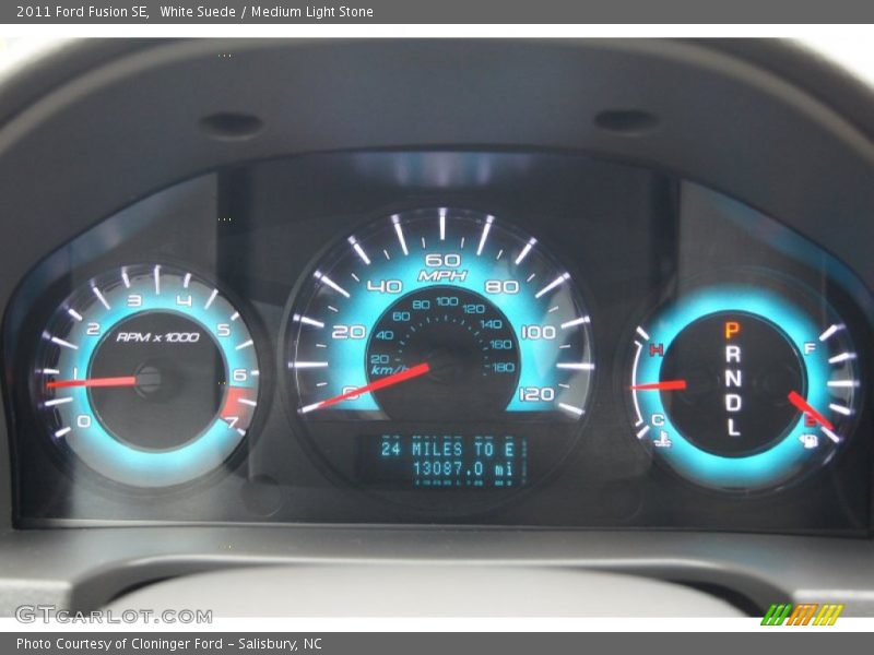 White Suede / Medium Light Stone 2011 Ford Fusion SE