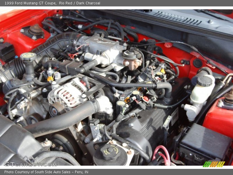  1999 Mustang GT Coupe Engine - 4.6 Liter SOHC 16-Valve V8