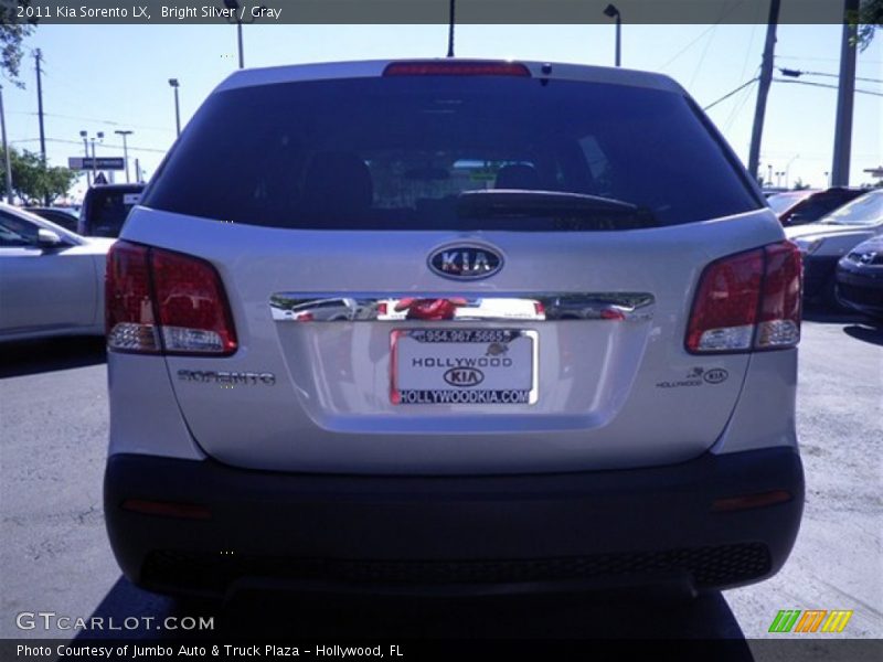 Bright Silver / Gray 2011 Kia Sorento LX