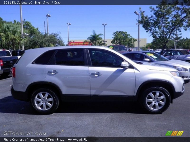 Bright Silver / Gray 2011 Kia Sorento LX