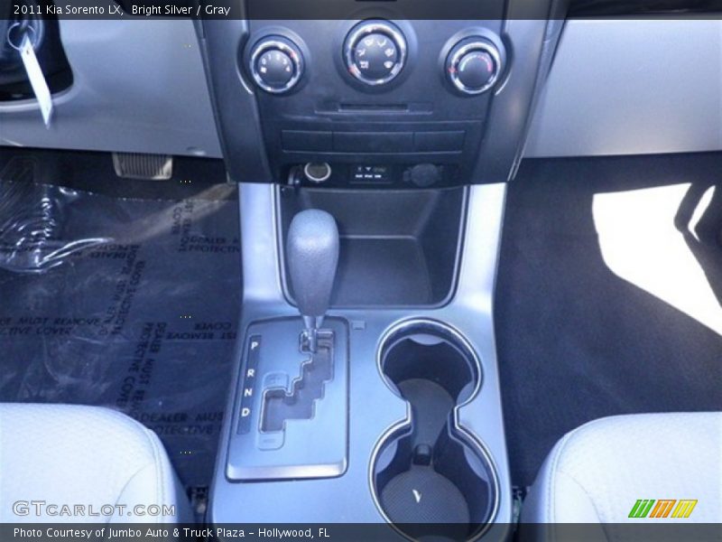 Bright Silver / Gray 2011 Kia Sorento LX