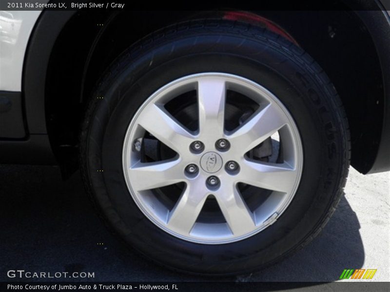 Bright Silver / Gray 2011 Kia Sorento LX