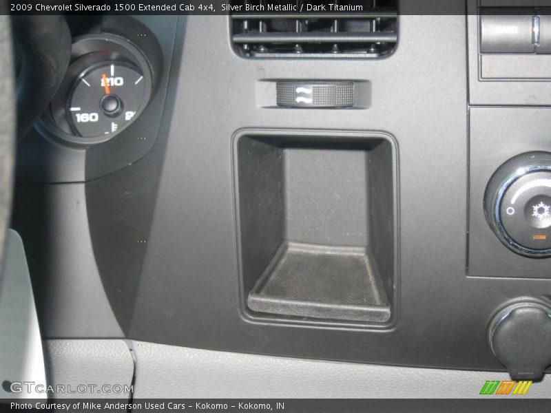 Silver Birch Metallic / Dark Titanium 2009 Chevrolet Silverado 1500 Extended Cab 4x4
