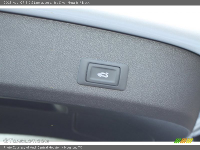 Ice Silver Metallic / Black 2013 Audi Q7 3.0 S Line quattro