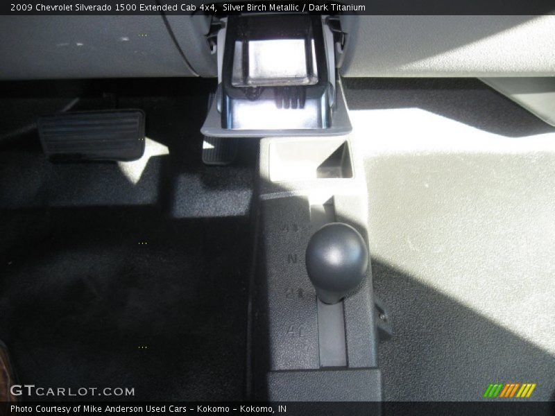 Silver Birch Metallic / Dark Titanium 2009 Chevrolet Silverado 1500 Extended Cab 4x4