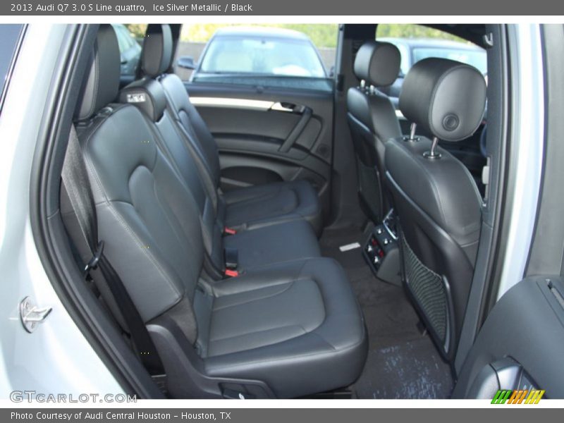 Rear Seat of 2013 Q7 3.0 S Line quattro