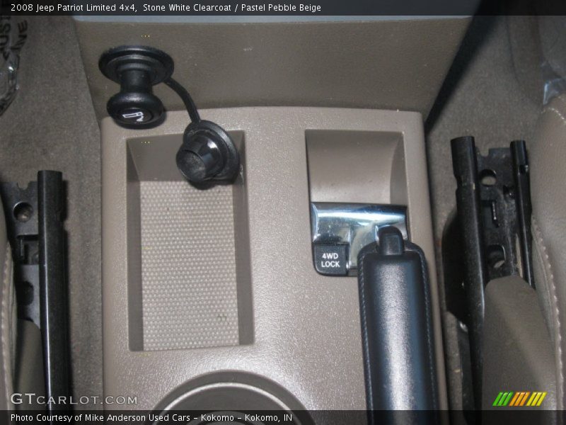 Stone White Clearcoat / Pastel Pebble Beige 2008 Jeep Patriot Limited 4x4