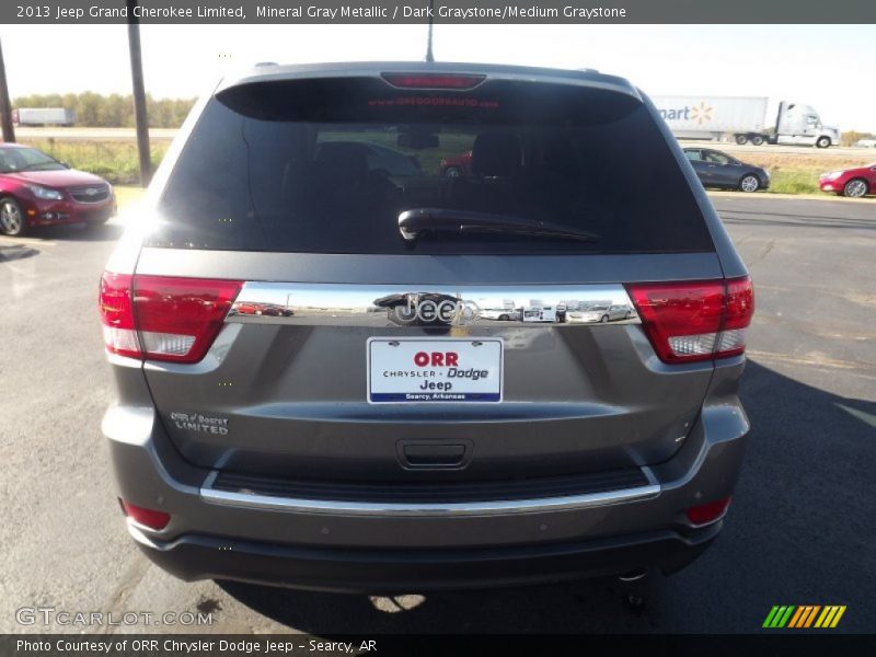 Mineral Gray Metallic / Dark Graystone/Medium Graystone 2013 Jeep Grand Cherokee Limited