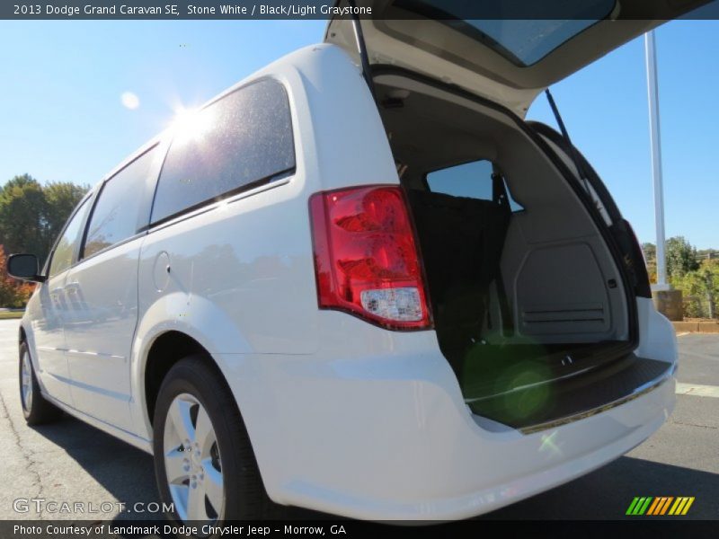 Stone White / Black/Light Graystone 2013 Dodge Grand Caravan SE