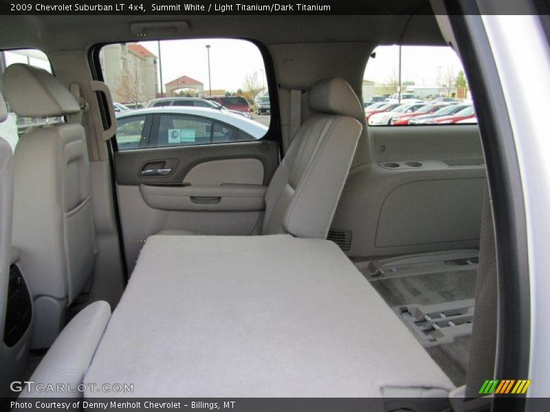 Summit White / Light Titanium/Dark Titanium 2009 Chevrolet Suburban LT 4x4