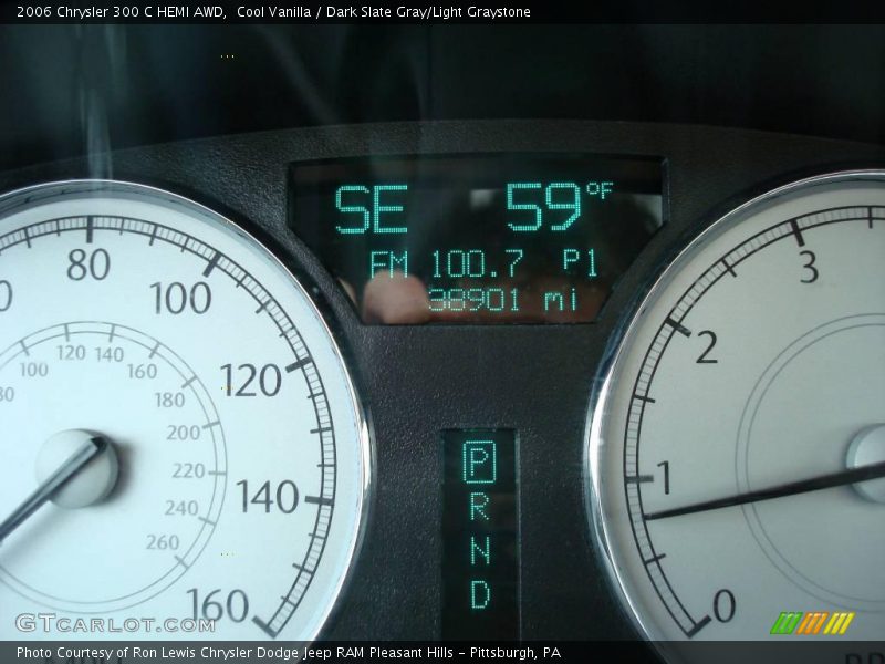 Cool Vanilla / Dark Slate Gray/Light Graystone 2006 Chrysler 300 C HEMI AWD