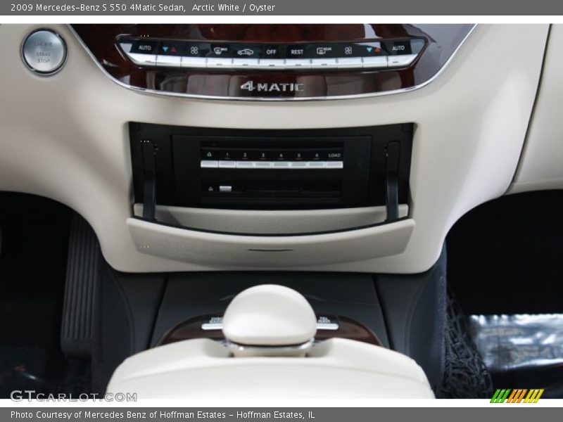 Arctic White / Oyster 2009 Mercedes-Benz S 550 4Matic Sedan