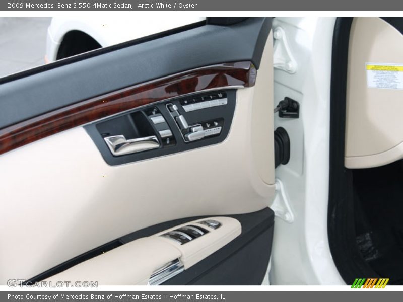 Arctic White / Oyster 2009 Mercedes-Benz S 550 4Matic Sedan
