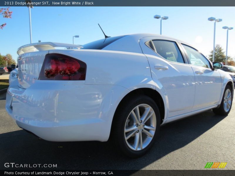 New Bright White / Black 2013 Dodge Avenger SXT