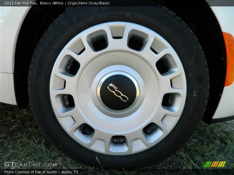 Bianco (White) / Grigio/Nero (Gray/Black) 2013 Fiat 500 Pop