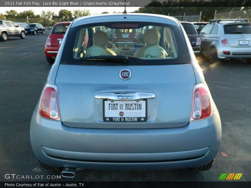 Luce Blu (Light Blue) / Grigio/Avorio (Gray/Ivory) 2013 Fiat 500 Pop