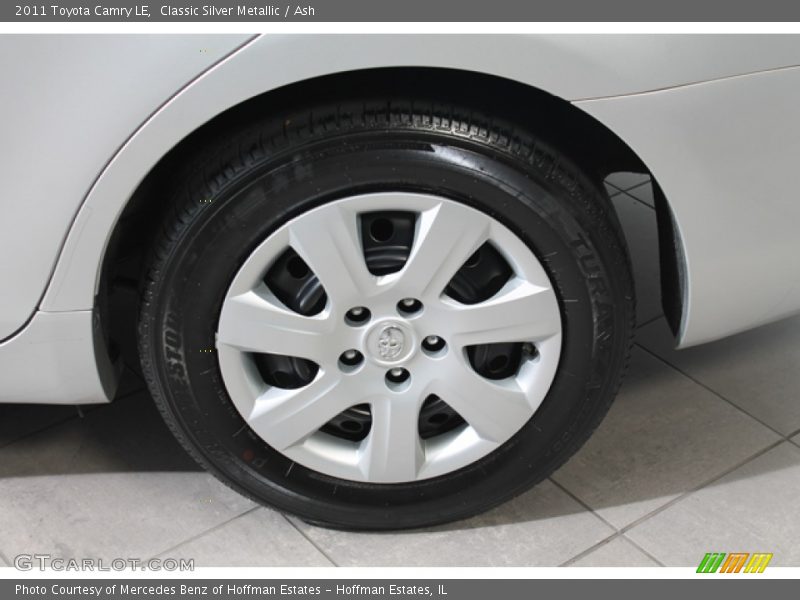 Classic Silver Metallic / Ash 2011 Toyota Camry LE