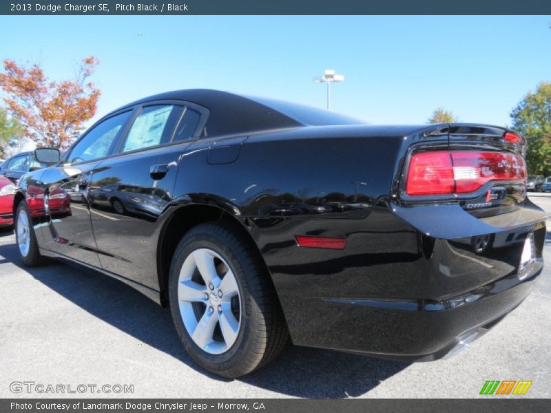 Pitch Black / Black 2013 Dodge Charger SE