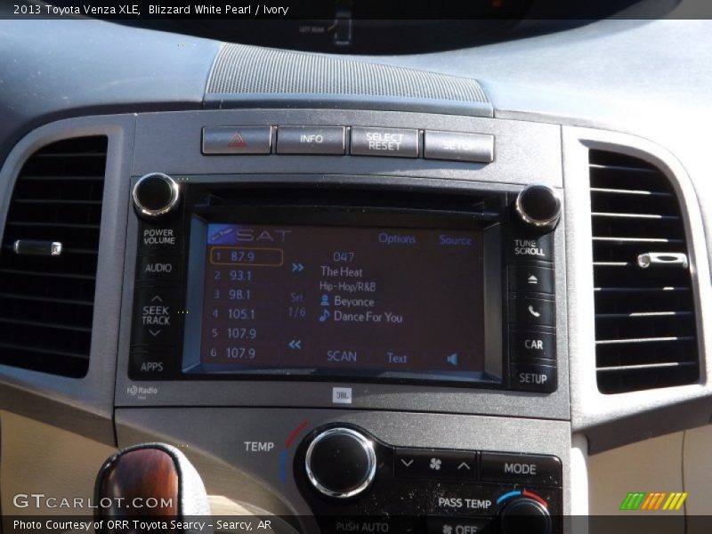 Blizzard White Pearl / Ivory 2013 Toyota Venza XLE