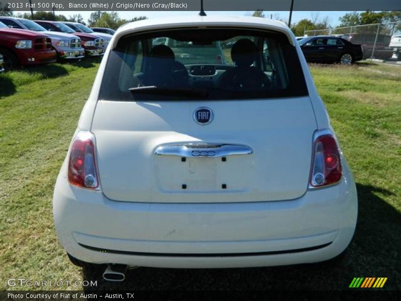 Bianco (White) / Grigio/Nero (Gray/Black) 2013 Fiat 500 Pop