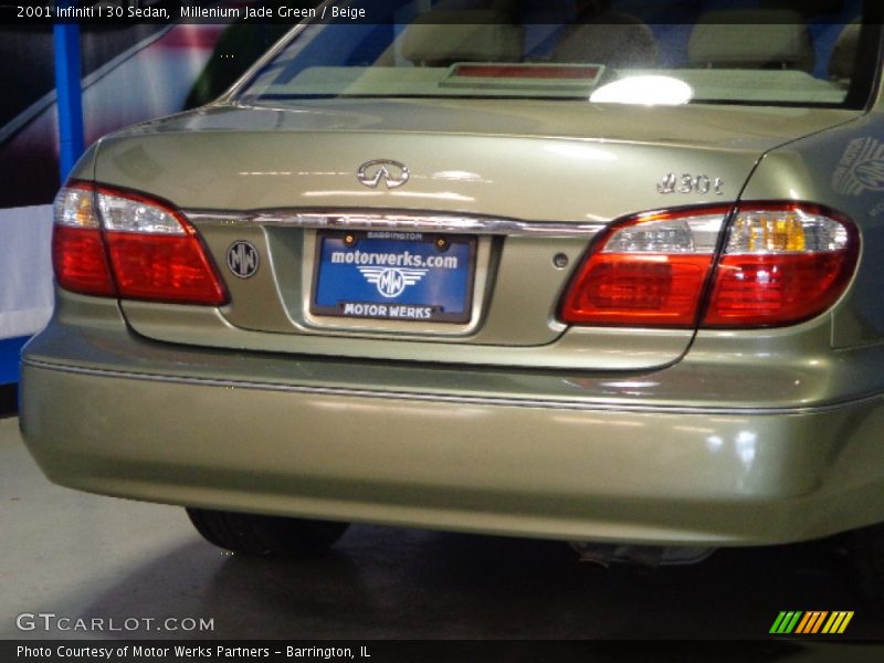 Millenium Jade Green / Beige 2001 Infiniti I 30 Sedan
