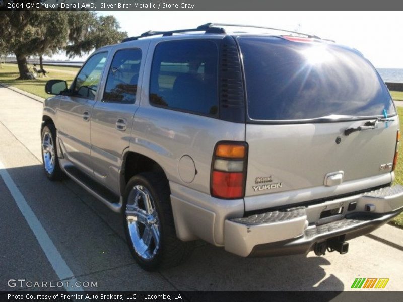 Silver Birch Metallic / Stone Gray 2004 GMC Yukon Denali AWD