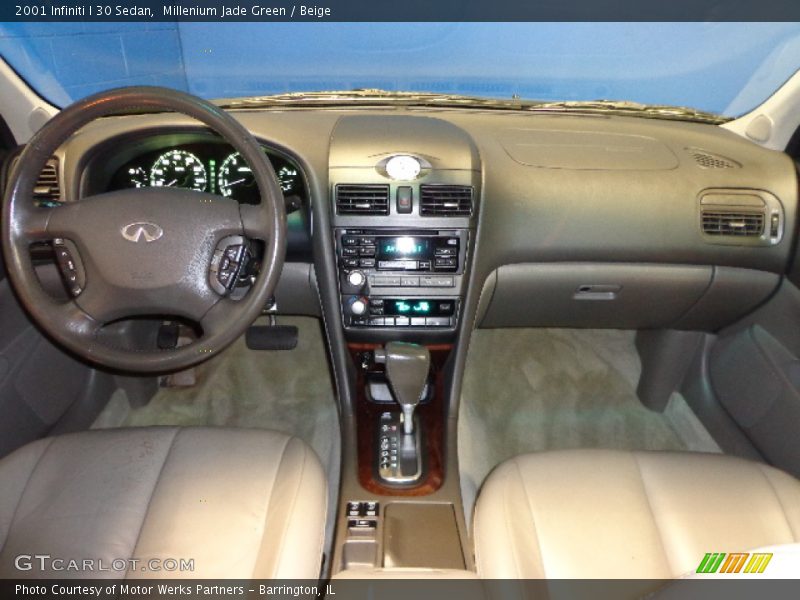 Millenium Jade Green / Beige 2001 Infiniti I 30 Sedan