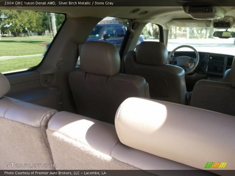 Silver Birch Metallic / Stone Gray 2004 GMC Yukon Denali AWD