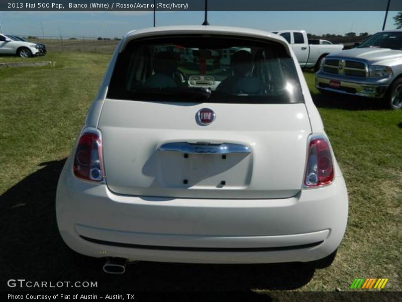 Bianco (White) / Rosso/Avorio (Red/Ivory) 2013 Fiat 500 Pop