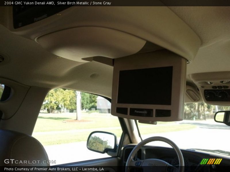 Silver Birch Metallic / Stone Gray 2004 GMC Yukon Denali AWD