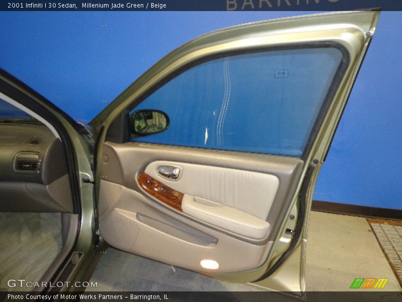 Millenium Jade Green / Beige 2001 Infiniti I 30 Sedan
