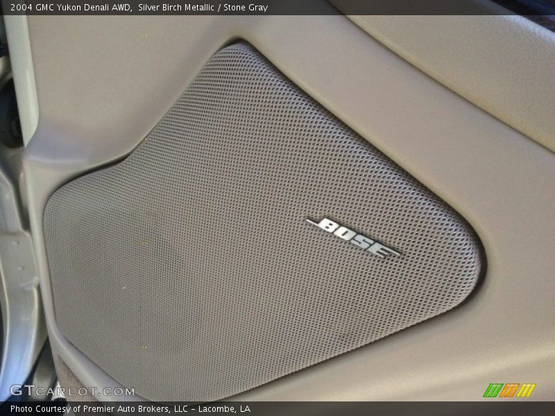 Silver Birch Metallic / Stone Gray 2004 GMC Yukon Denali AWD