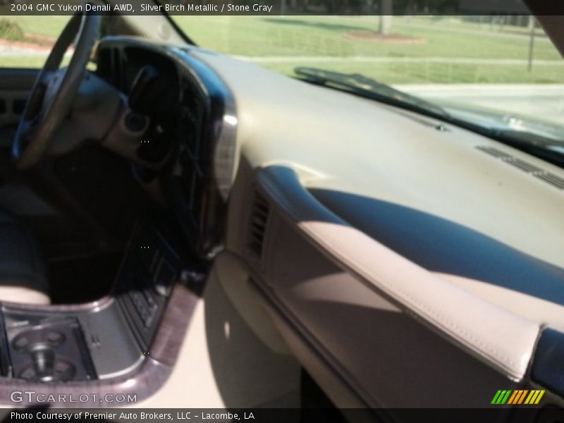 Silver Birch Metallic / Stone Gray 2004 GMC Yukon Denali AWD