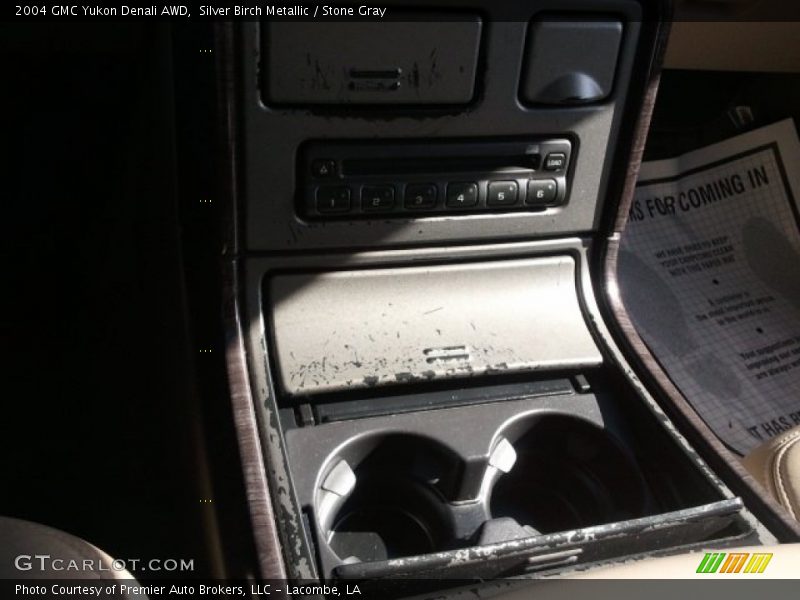 Silver Birch Metallic / Stone Gray 2004 GMC Yukon Denali AWD